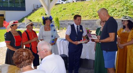 Avtobus prijateljstva se je ustavil tudi na Ravnah na koroškem (4)